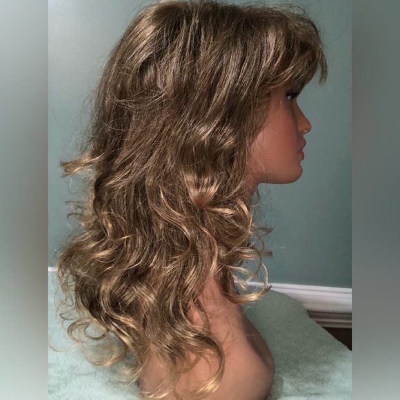 Tressallure wig - “Anais” - 24/18T buttered toast. Size Average - Picture 2 of 7